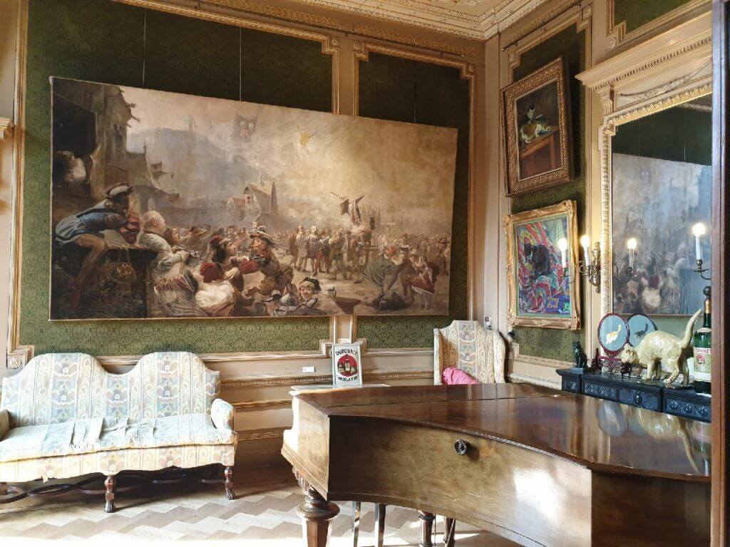 Another vintage room in Het Kattenkabinet Amsterdam