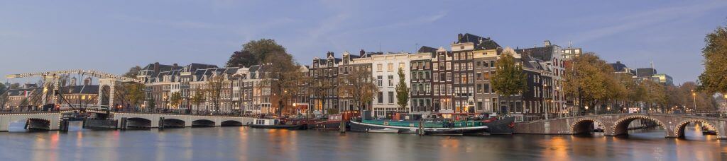 Skinny Bridge over Amstel river Skinny Bridge over Amstel river