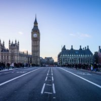 Travel between Amsterdam and London