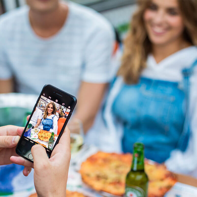 Pizza canal cruise lovers