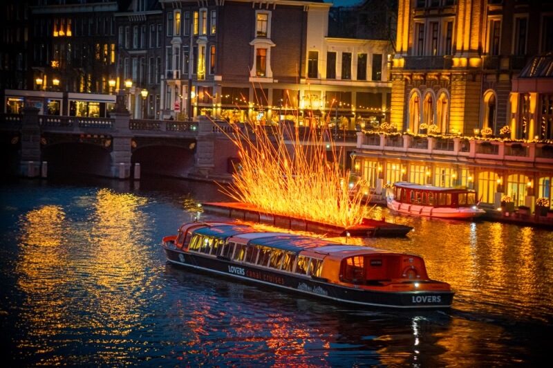 Amsterdam light Festival canal cruise