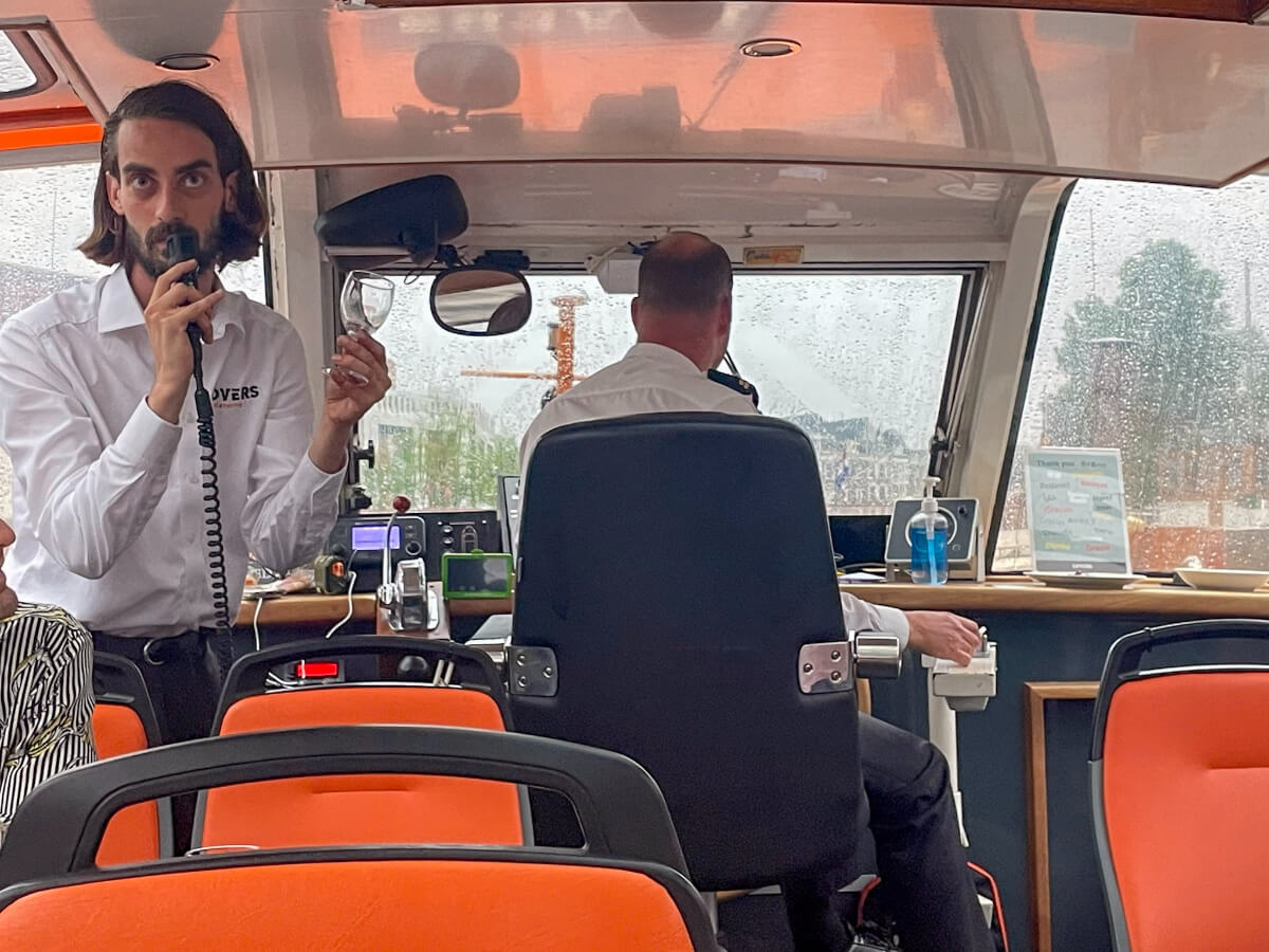 Lovers Canal Cruise guide