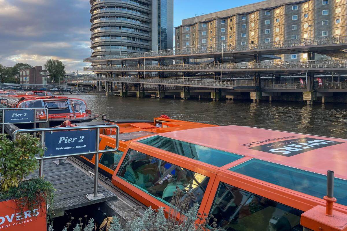 Departure point for Lovers Dinner Cruise, close to Central Station