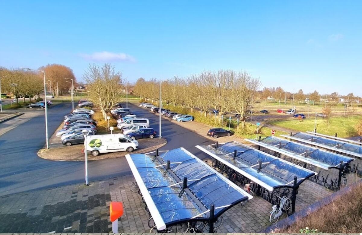 P+R otopark Nieuw Vennep - Amsterdam yakınında ücretsiz otopark P+R otopark Nieuw Vennep - Amsterdam yakınında ücretsiz otopark
