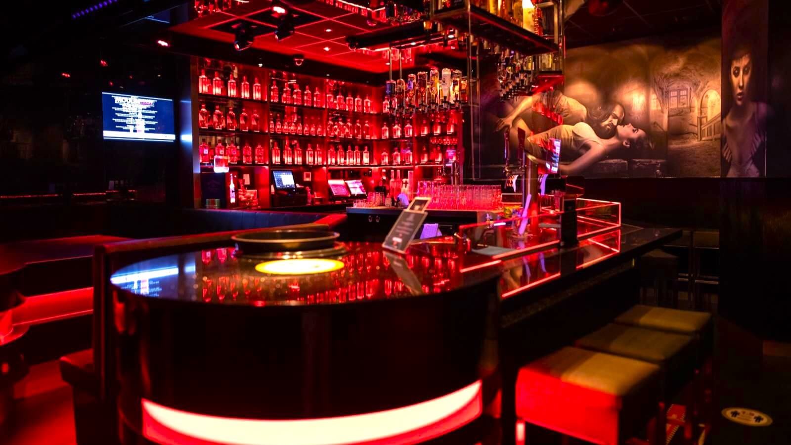 Moulin Rouge Amesterdão - bar interior