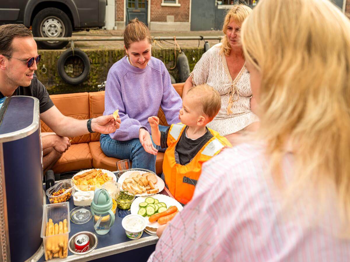 Luxe Sloepen boat rental Haarlem