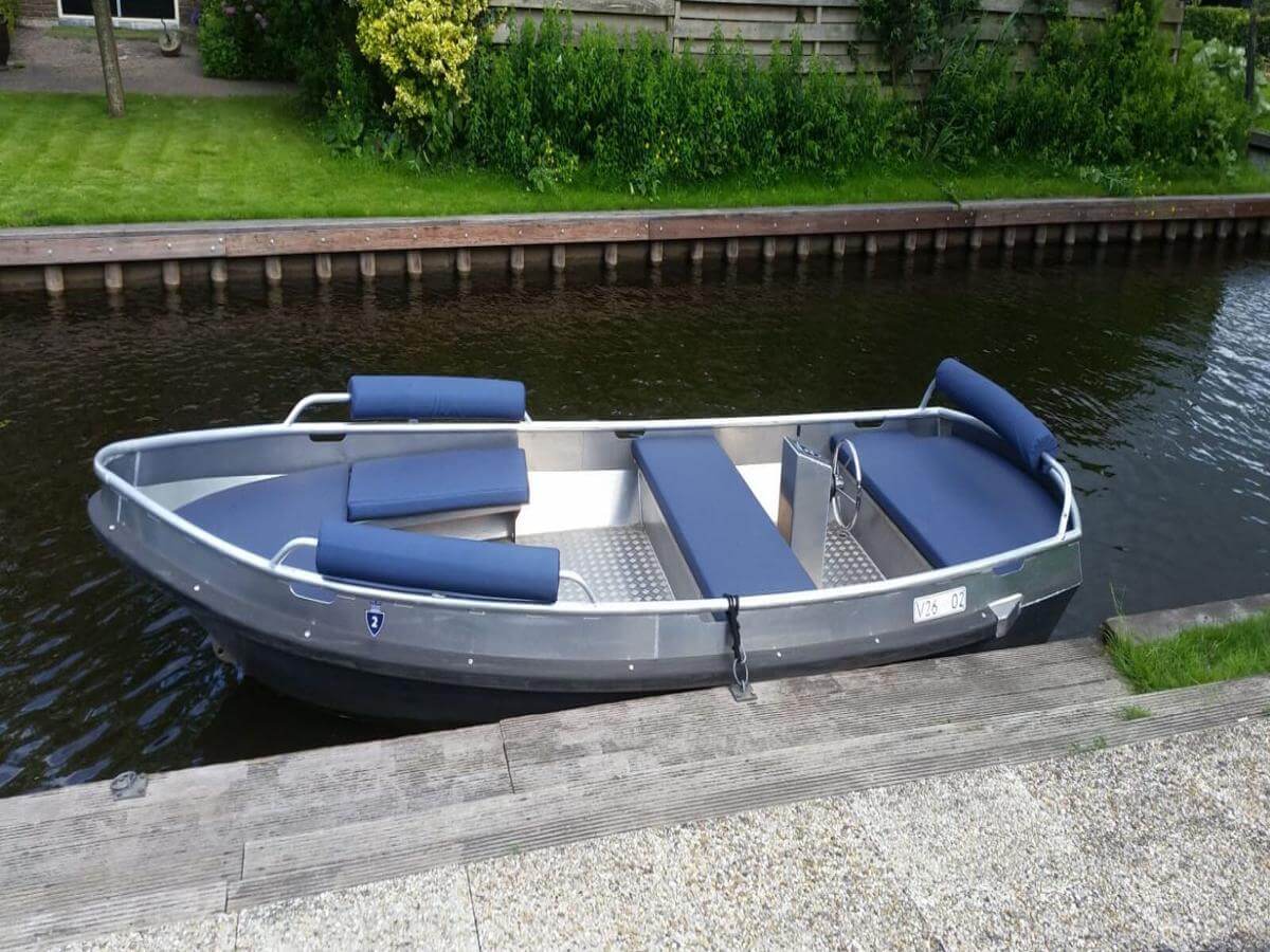 Boat rentals in Giethoorn