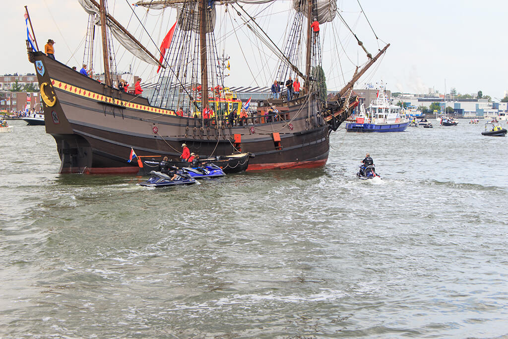 SAIL Amsterdam 2015 - Jetskis - H Bos Flickr