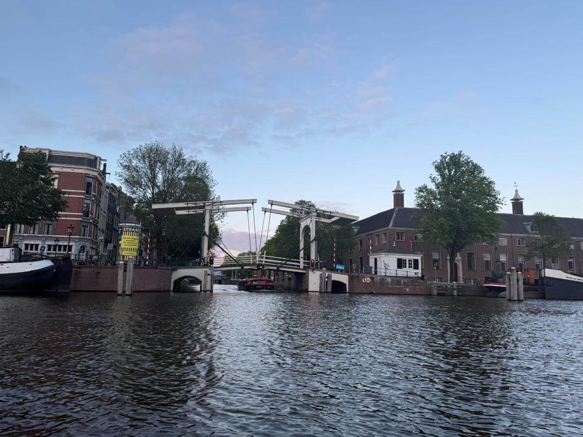 Amsterdam Stromma cocktail cruise Amsterdam Stromma cocktail cruise