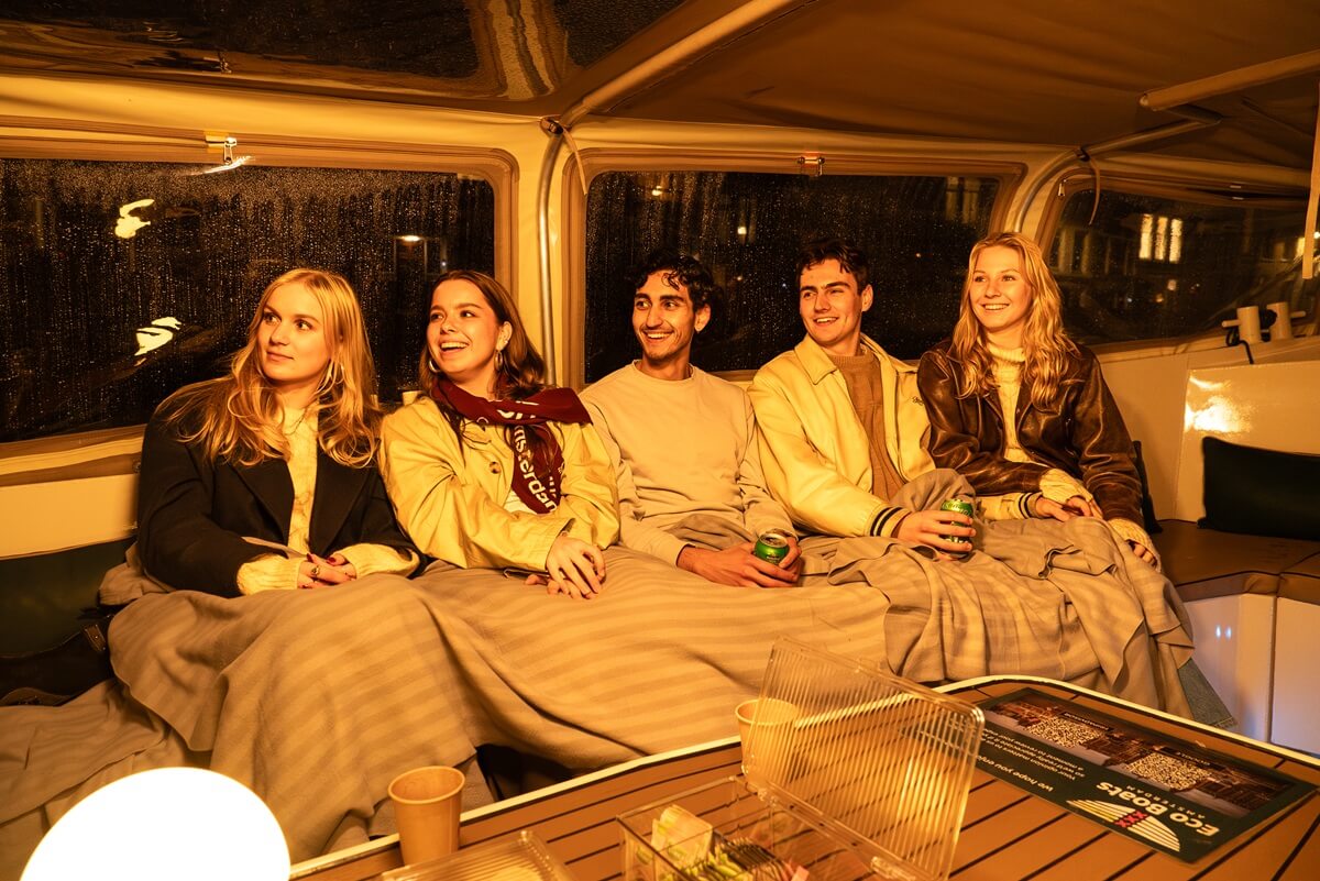ECOBOATS-WINTER-2-20 kopie Eco Boats with cover and blankets for winter boat tours