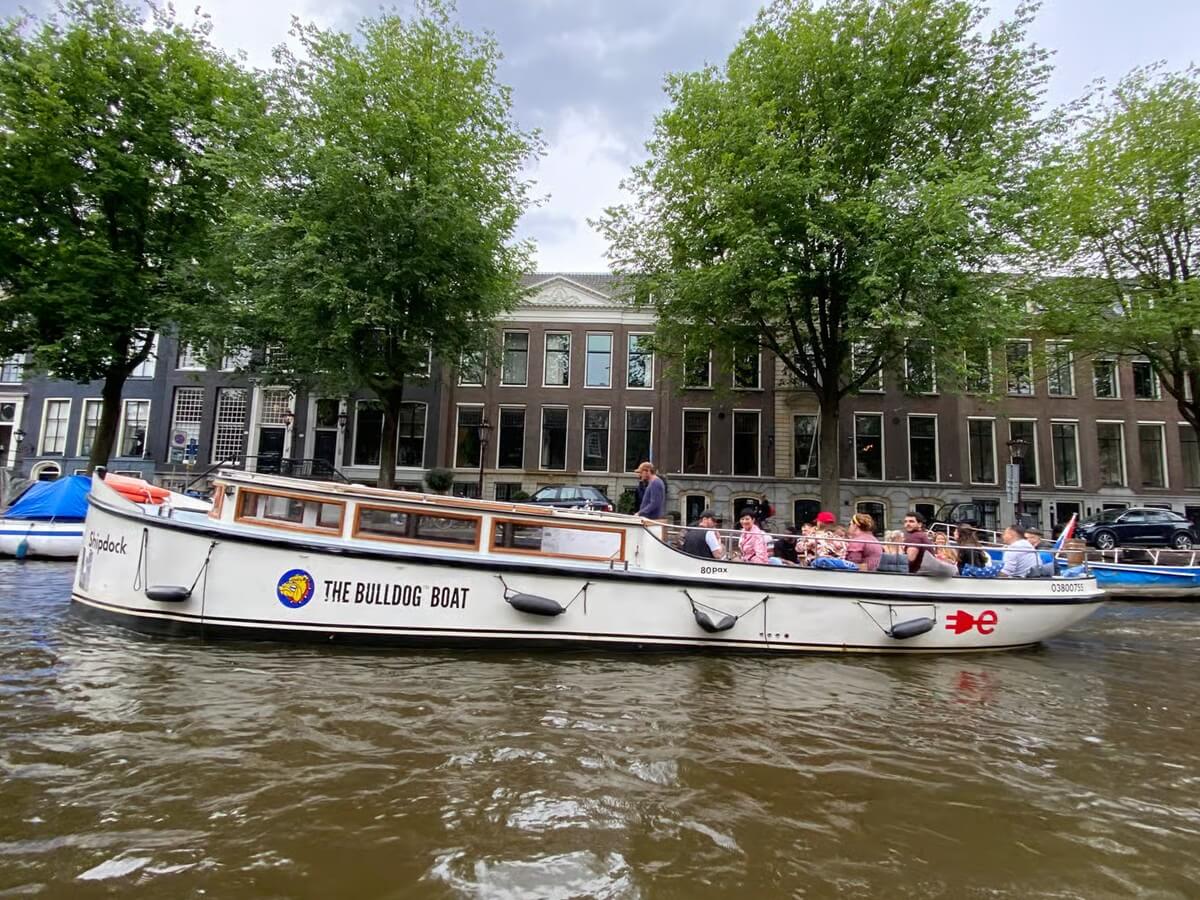 The bulldog boat