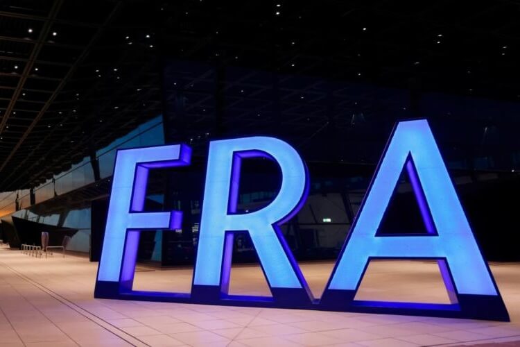 Frankfurt Havalimanı FRA